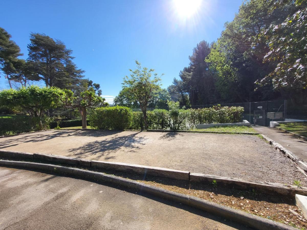 Domaine Des Palmiers Parking Privé